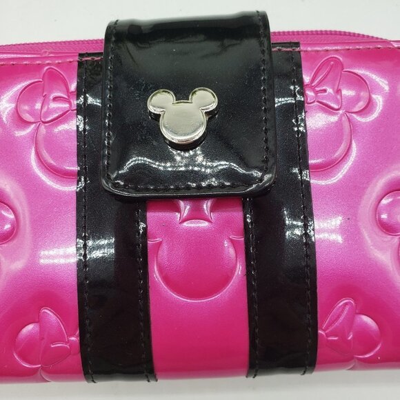 Loungefly Minnie Loves Mickey Embossed Pink Black Patent Leather Wallet - Picture 9 of 10